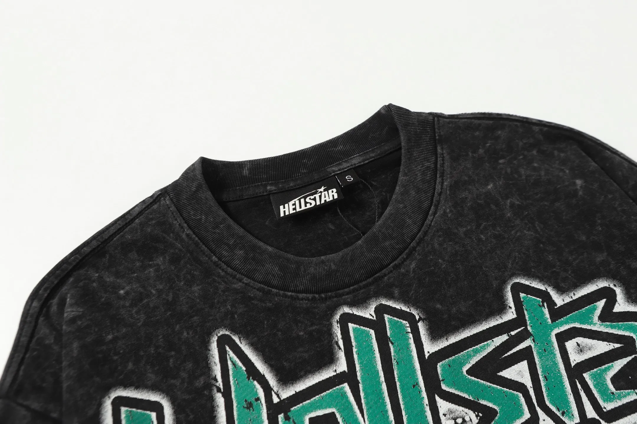 H 9112# Black I P85 H 9 In Stock Hellstar / T （fabric): 26 300 Sizes（size）：S-M- L- X L （colour）： Black
